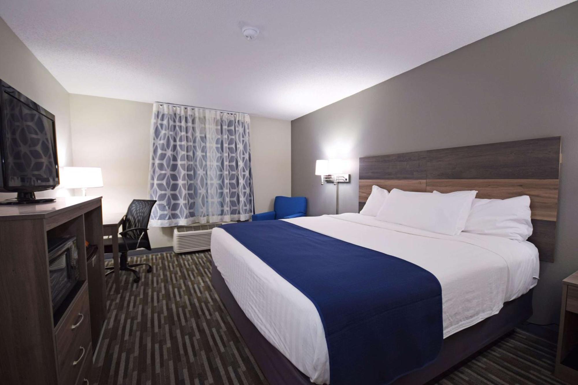 Days Inn & Suites By Wyndham Wisconsin Dells Exterior photo